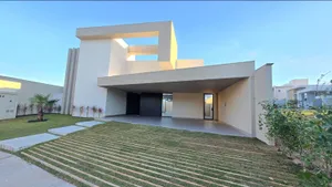 Casa térrea de 4 suítes com piscina aquecida em condomínio fechado — miniatura 27
