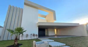 Casa térrea de 4 suítes com piscina aquecida em condomínio fechado — miniatura 28