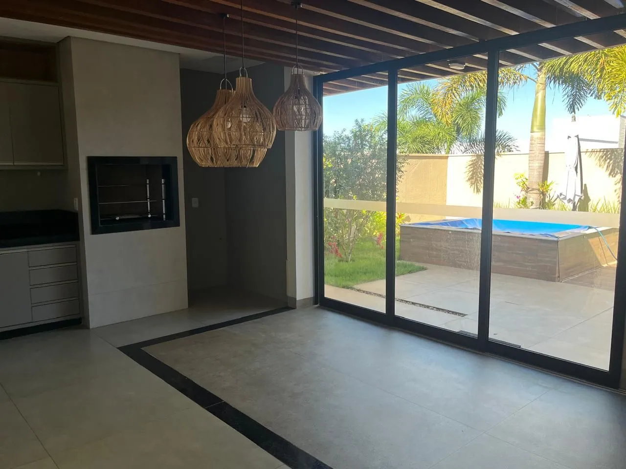 Casa térrea com SPA privativo e varanda gourmet em condomínio fechado — foto 1
