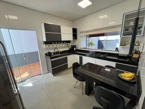Casa de 3 quartos no Cidade Jardim — miniatura 3