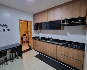 Apartamento de 3 quartos em frente ao Praia Clube — miniatura 3