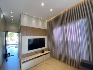 Casa de 4 suítes com spa e adega em condomínio fechado — miniatura 3