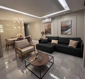 Apartamento com 3 dormitórios e varanda gourmet no Vinhedos — miniatura 3