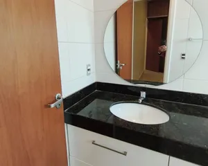Casa nova de 4 quartos com jardim amplo em condomínio fechado — miniatura 30