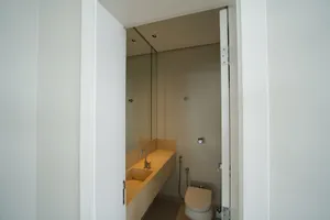 Sobrado de alto padrão com piscina aquecida e home cinema — miniatura 31