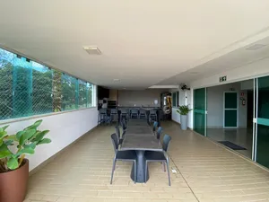 Apartamento de alto padrão com vista para o Praia Clube — miniatura 34