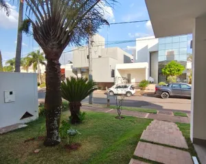 Casa nova de 4 quartos com jardim amplo em condomínio fechado — miniatura 35