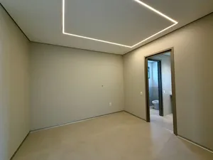 Casa de arquitetura contemporânea com piscina e spa em condomínio fechado — miniatura 36