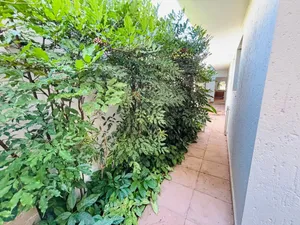 Sobrado de esquina com piscina e ofurô, 6 vagas, em condomínio de alto padrão — miniatura 36