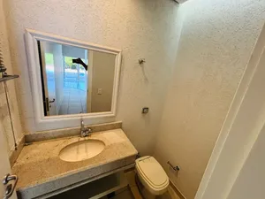 Sobrado de esquina com piscina e ofurô, 6 vagas, em condomínio de alto padrão — miniatura 37