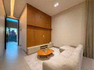 Casa nova com piscina em condomínio fechado — miniatura 4