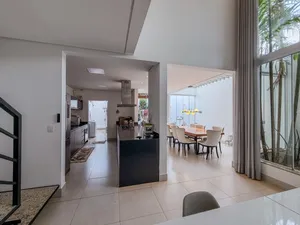 Sobrado moderno pronto para morar no Itapema Sul — miniatura 4