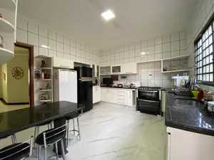 Casa térrea de 4 suítes no Morada da Colina — miniatura 4