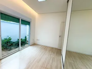 Casa térrea com piscina e lazer completo em condomínio fechado — miniatura 5