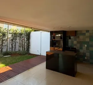 Sobrado de alto padrão com 3 suítes em condomínio fechado — miniatura 5