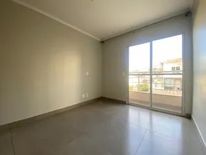 Sobrado de 3 quartos com lazer completo em condomínio fechado — miniatura 5
