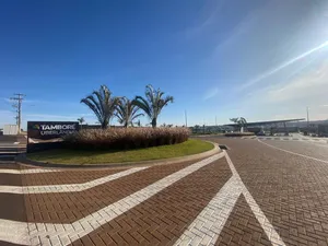 Lote em condomínio de alto padrão, próximo à portaria e à área de lazer — miniatura 6