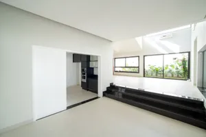 Sobrado de alto padrão com piscina aquecida e home cinema — miniatura 6