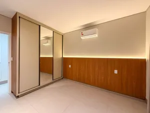 Casa nova com piscina em condomínio fechado — miniatura 7