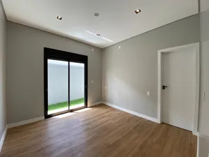 Casa automatizada de 3 suítes com piscina aquecida em condomínio fechado — miniatura 7