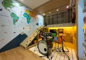 Casa térrea contemporânea com piscina em condomínio fechado — miniatura 7