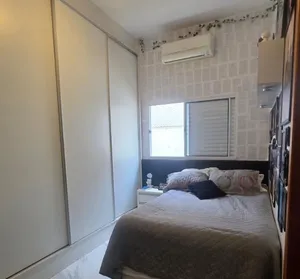 Casa térrea com fachada imponente em condomínio fechado — miniatura 8