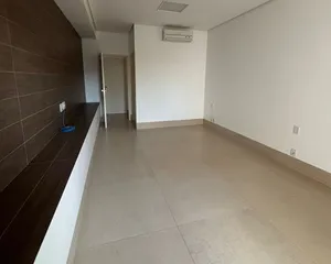 Sobrado de 4 suítes com home cinema e spa privativo em condomínio de alto padrão — miniatura 8
