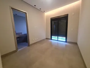 Casa de 3 suítes com varanda gourmet e piscina em condomínio fechado — miniatura 8