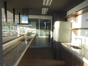 Lote de esquina em condomínio de alto padrão, próximo ao lago — miniatura 8