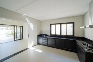 Sobrado de alto padrão com piscina aquecida e home cinema — miniatura 9