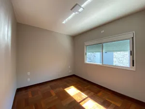 Casa de 5 quartos no Jardim Karaíba — miniatura 10
