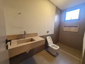 Casa de 3 suítes com varanda gourmet e piscina em condomínio fechado — miniatura 9