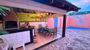 Casa térrea de 3 suítes com piscina e espaço gourmet em condomínio fechado — miniatura 9